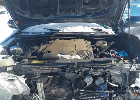 2015 Toyota Tacoma Base V6 из США, поврежденный, VIN 3TMMU4FN1FM080835